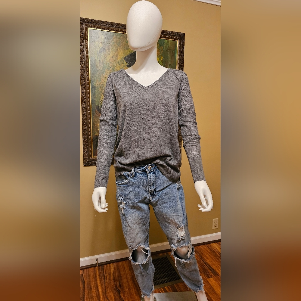 Grey Rock & Republic Sweater Size Large